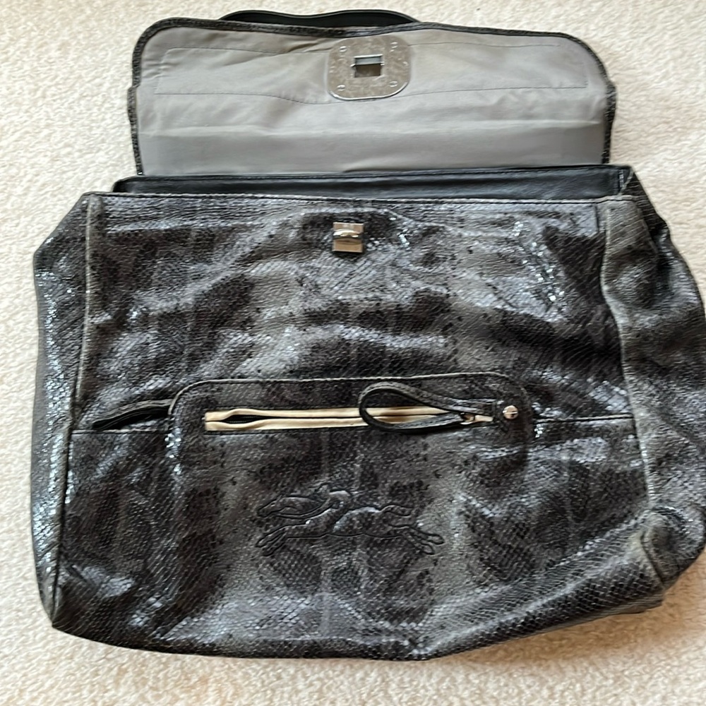 Longchamp purse gray silver color very good condition